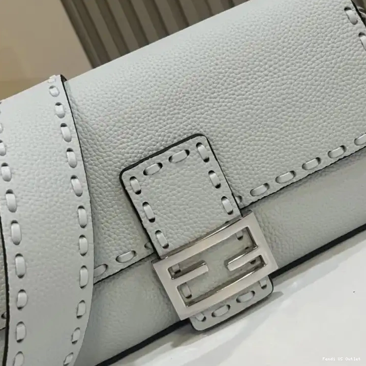 Affordable HOT Romano Cuoio Fendi In Selleria Leather Bag Blue Sky Baguette Medium 0603